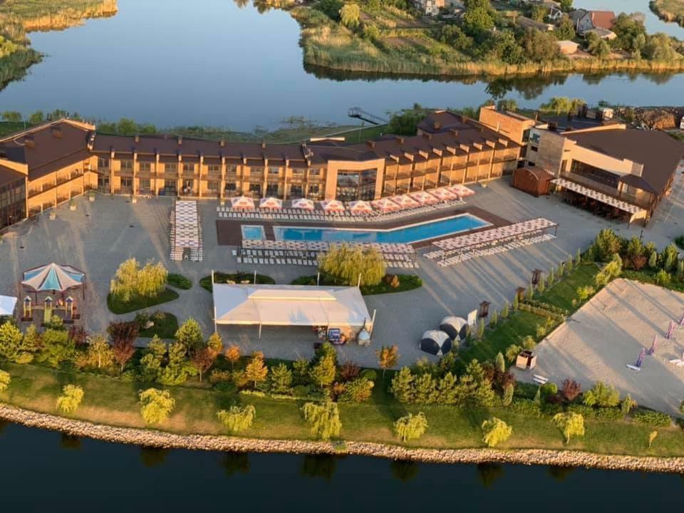 Ostrov River Club Novoselovka  المظهر الخارجي الصورة